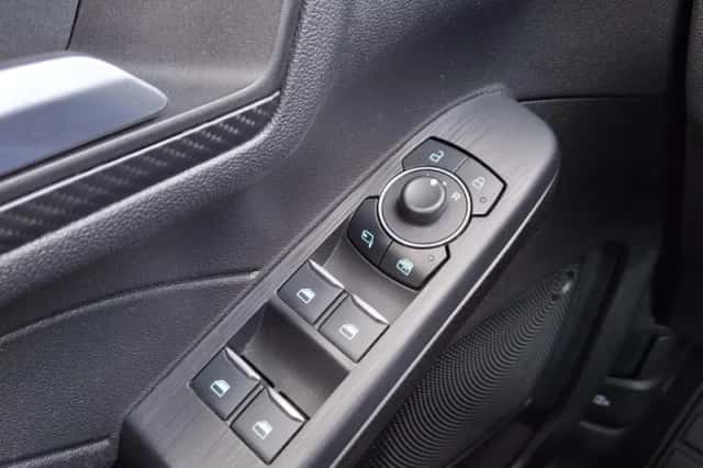 Ford Kuga (2024) thumbnail 19