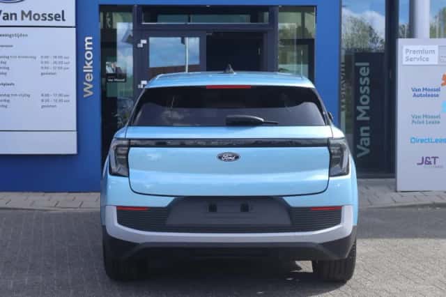 Ford Explorer (2026) thumbnail 6