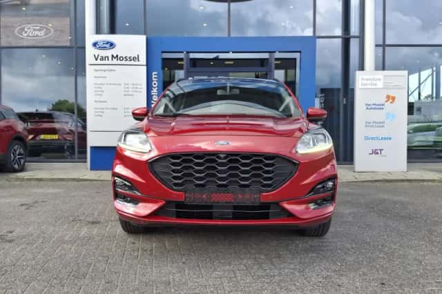 Ford Kuga (2021) thumbnail 2