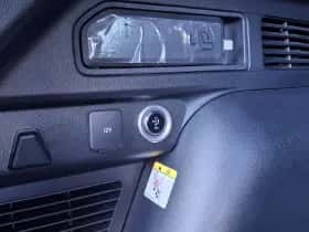 Ford Kuga thumbnail 10