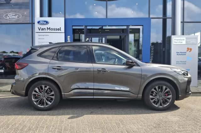 Ford Kuga (2026) thumbnail 4