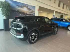 Ford Explorer thumbnail 3
