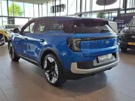 Ford Explorer thumbnail 2