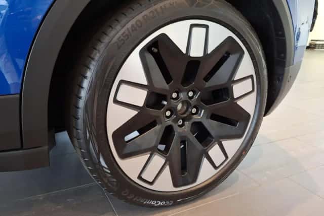 Ford Explorer (2026) thumbnail 6