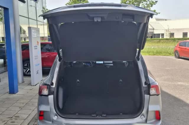Ford Kuga (2022) thumbnail 22