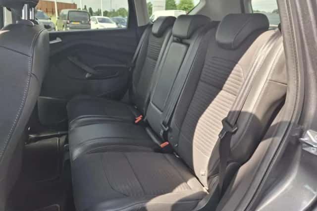 Ford Kuga (2018) thumbnail 11