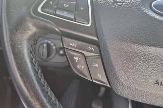 Ford Kuga (2018) thumbnail 14