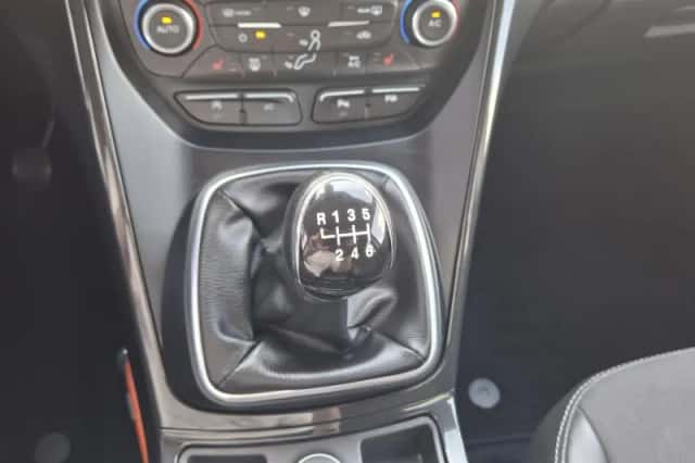 Ford Kuga (2018) thumbnail 19