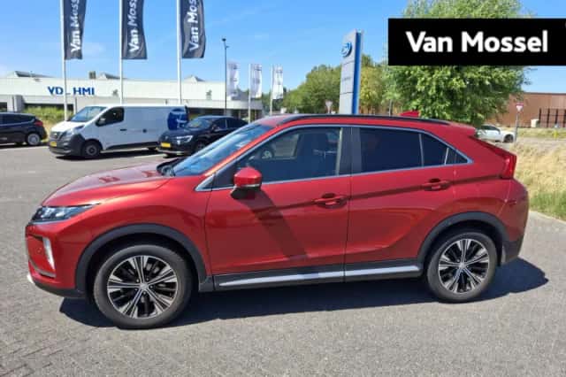 Mitsubishi Eclipse Cross (2018) thumbnail 1
