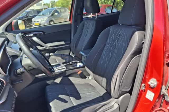 Mitsubishi Eclipse Cross (2018) thumbnail 4