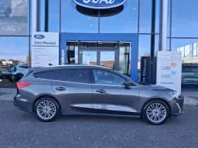 Ford Focus thumbnail 4