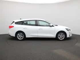 Ford Focus thumbnail 6