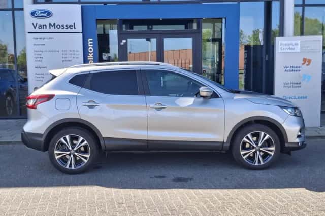 Nissan Qashqai (2019) thumbnail 4