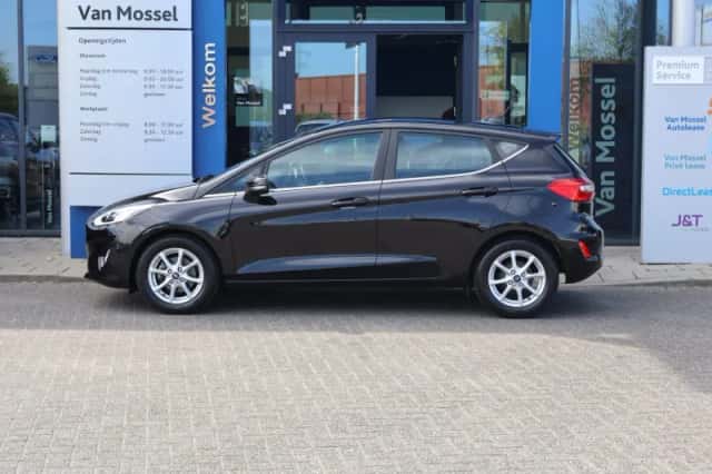 Ford Fiesta (2020) thumbnail 3