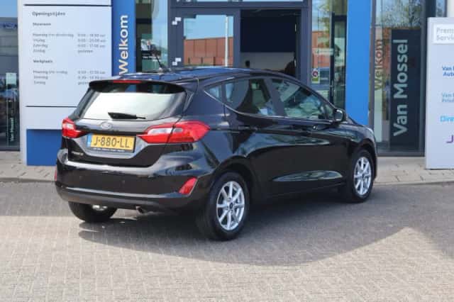 Ford Fiesta (2020) thumbnail 4