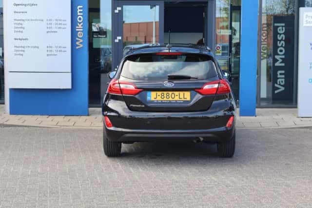 Ford Fiesta (2020) thumbnail 5