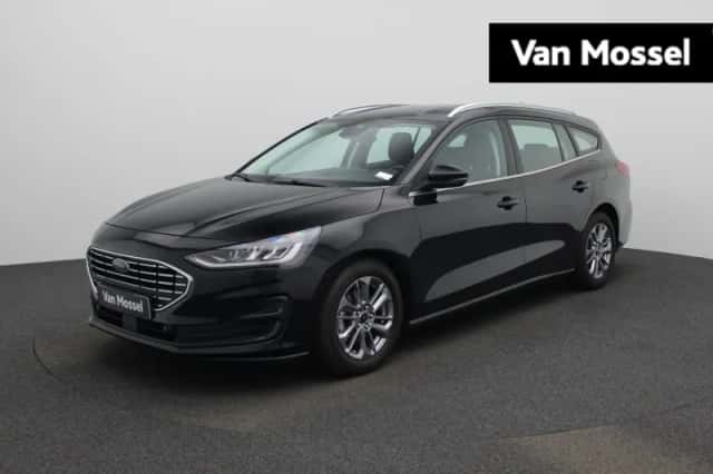 Ford Focus (2023) thumbnail 1