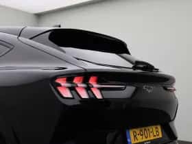 Ford Mustang Mach-E thumbnail 41