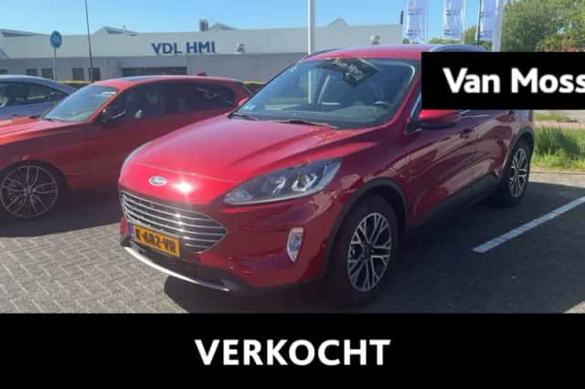 Ford Kuga (2021) thumbnail 1