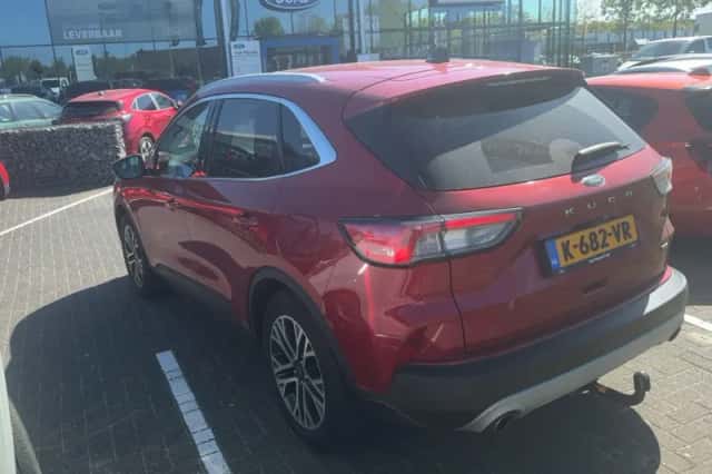 Ford Kuga (2021) thumbnail 2