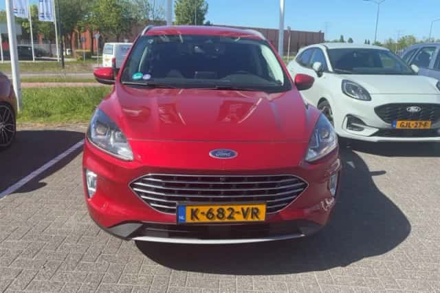 Ford Kuga (2021) thumbnail 6