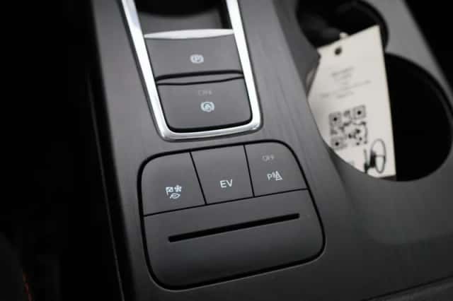 Ford Kuga (2023) thumbnail 27