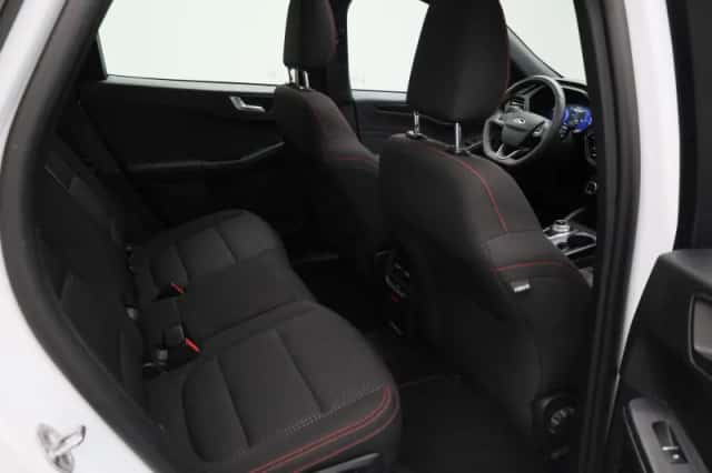 Ford Kuga (2023) thumbnail 36