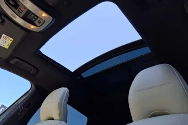 Volvo XC60 (2016) thumbnail 6