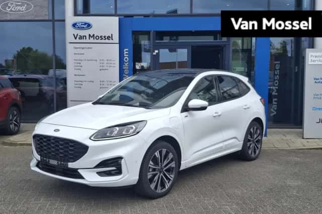 Ford Kuga (2022) thumbnail 1