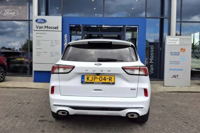 Ford Kuga (2022) thumbnail 6