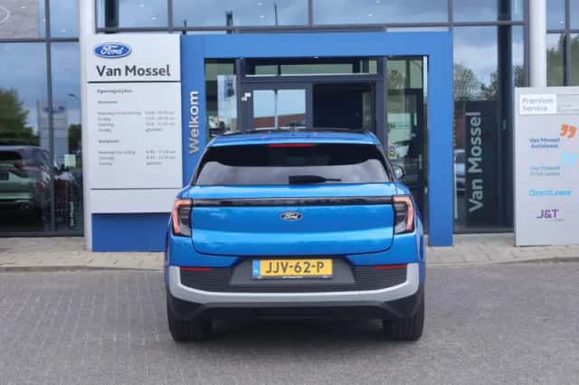 Ford Explorer (2025) thumbnail 6