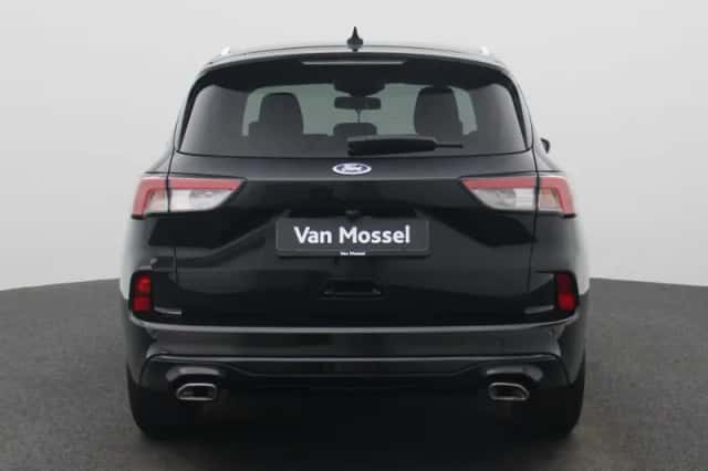 Ford Kuga (2022) thumbnail 5