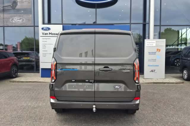 Ford E-Transit Custom (2026) thumbnail 6