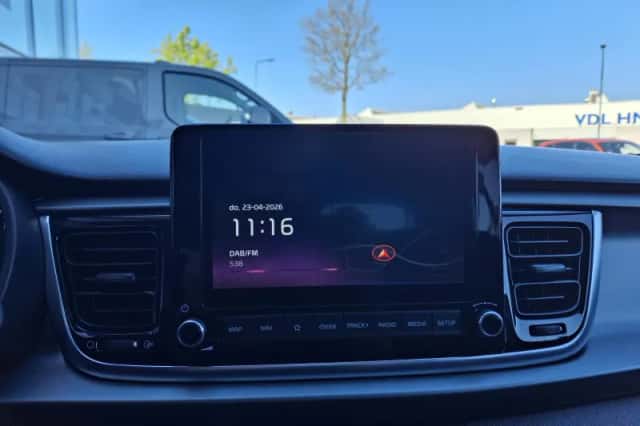 Kia Rio (2021) thumbnail 16