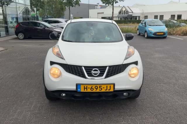 Nissan Juke (2013) thumbnail 2