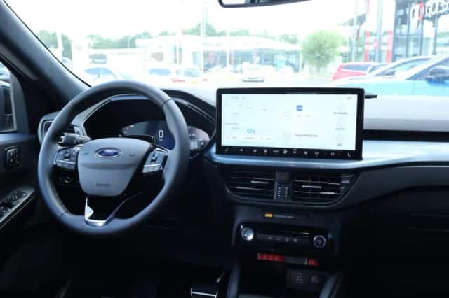 Ford Kuga (2026) thumbnail 4