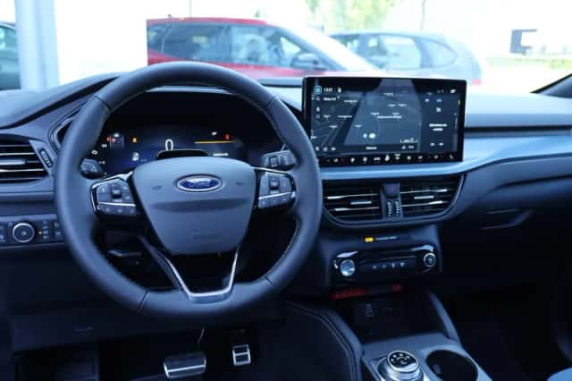 Ford Kuga (2026) thumbnail 6