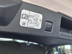 Ford Kuga thumbnail 11