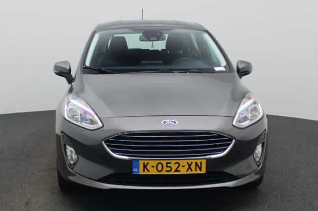 Ford Fiesta (2021) thumbnail 3