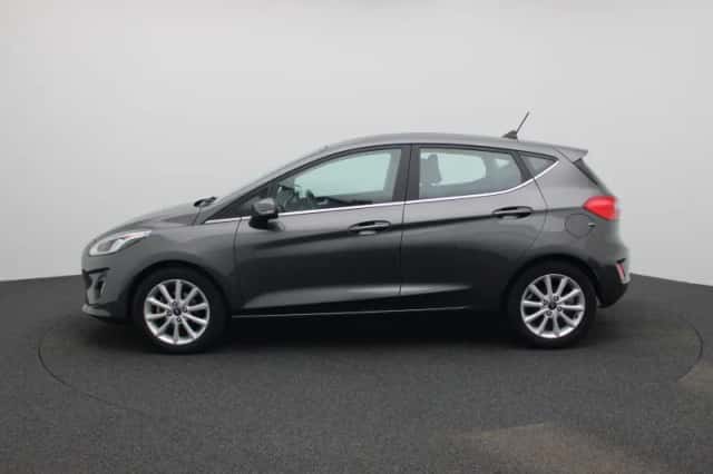 Ford Fiesta (2021) thumbnail 4