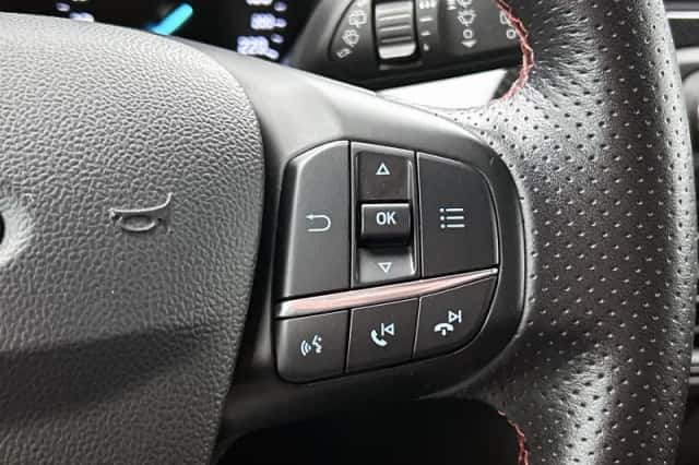 Ford Focus (2018) thumbnail 19