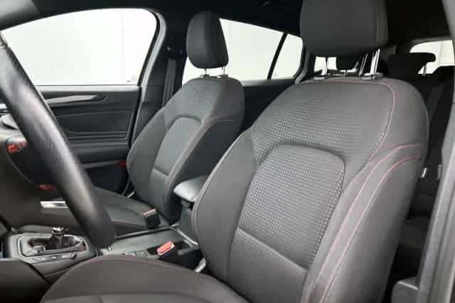 Ford Focus (2018) thumbnail 22