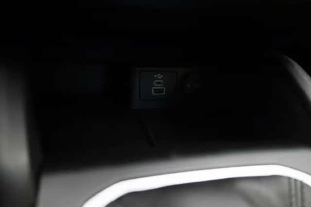 Ford Focus (2022) thumbnail 23