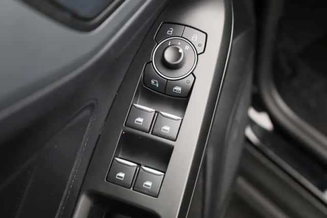 Ford Focus (2022) thumbnail 28