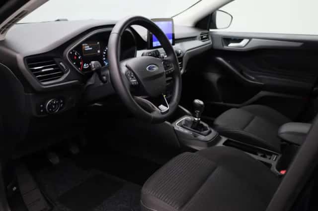 Ford Focus (2022) thumbnail 29