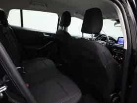 Ford Focus (2022) thumbnail 32