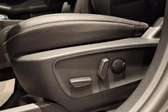 Ford Kuga (2022) thumbnail 12