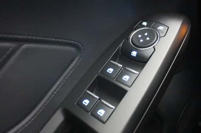 Ford Focus (2021) thumbnail 6