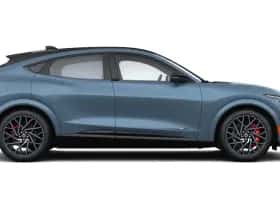 Ford Mustang Mach-E thumbnail 4