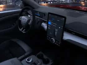 Ford Mustang Mach-E thumbnail 9